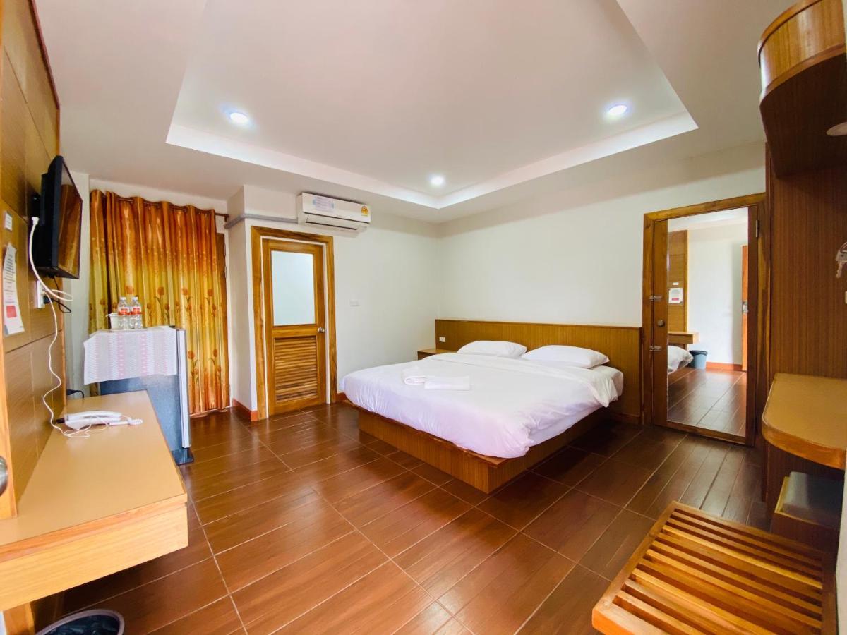 Metha Palace Sakon Nakhon Exterior foto
